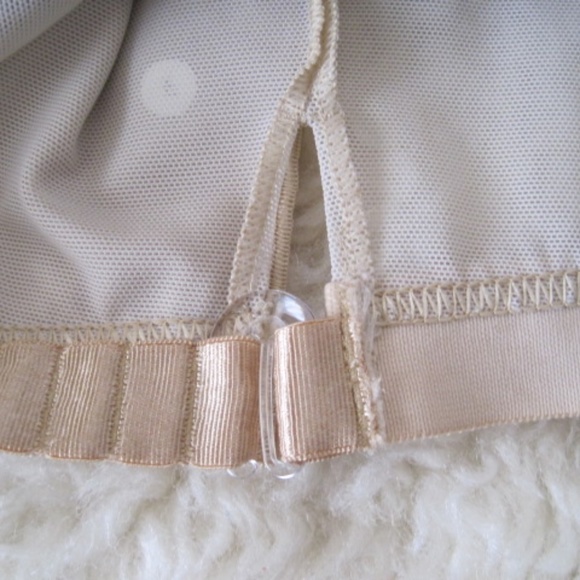 LULU LEMON Scoop Me Up Tank - Picture 12 of 12